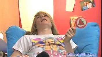 Preview 1 of Gel An Duk - Sexo gay en el cuarto