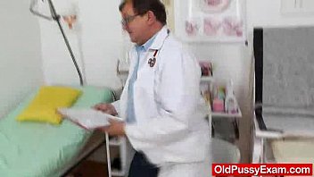 Preview 1 of Mi Amal Kova - Mama brunette piss hole exam