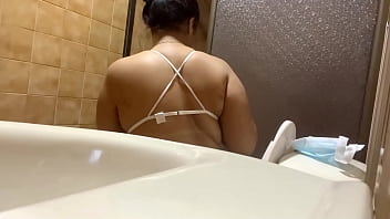 Preview 3 of No Sex Milf - Enfermera culona bbw culo extremo captada por camara amateur