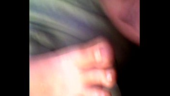 Preview 3 of Peep Milf Sex - leche en pies de mi mujer d. 8