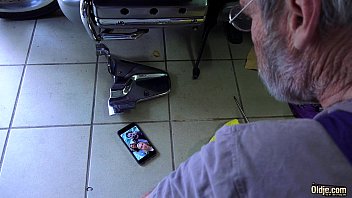 Preview 1 of Turk Viski Sex - Bearded big dick grandpa shoving teeny in garage