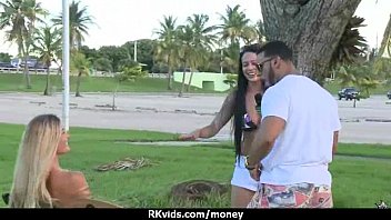 Preview 2 of Scute Moe - Amateur girl accepts cash for sex from stranger 25