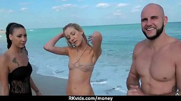 Preview 3 of Xnxc Xnxxn - Amateur girl accepts cash for sex from stranger 3