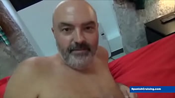 Preview 1 of Porno Video En Francais - Daddy Chris serviced