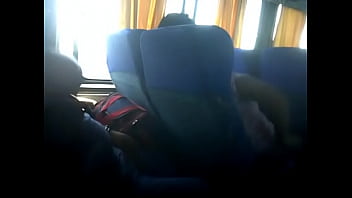 Preview 3 of Teen Sex Net - mujer le manosea a tio bigoton en Bus.3GP