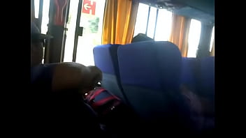 Preview 1 of Teen Sex Net - mujer le manosea a tio bigoton en Bus.3GP