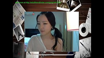 Preview 2 of Hmong Dom - korea girl show pussy