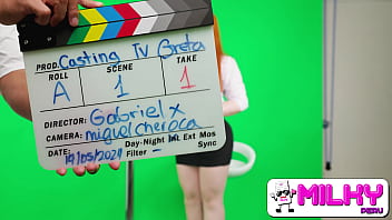 Preview 1 of Village Old Papa - Me folle al asistente para conseguir el empleo!! Pelirroja se presenta a un casting de TV