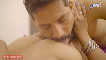 Preview 2 of Woman Wanking Old Mem - Desi Hot Indian Girl Having Romantic Sex