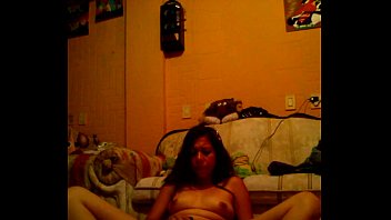 Preview 4 of White Short Teen - mi puta masturbandose para mi