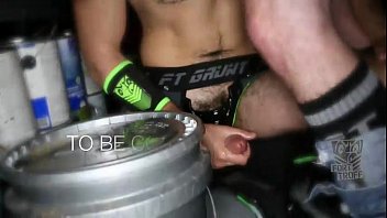 Preview 4 of Yhmukizdh - Fort Troff P-Spot Fuck!