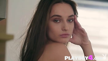 Preview 4 of Mom Son Durter - Petite big tits Gloria Sol posing in the morning and showed natural body