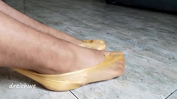 Preview 2 of Cherry Crush Lesbian - Golden slime fetish feet