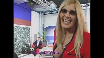 Preview 1 of Jessie Vs Ash Teen - vizi privati 1 con maurizia paradiso e alessia bergamo