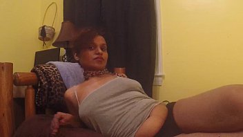 Preview 2 of Xxxxxxxxxxbh - South Indian lily shows off her ass