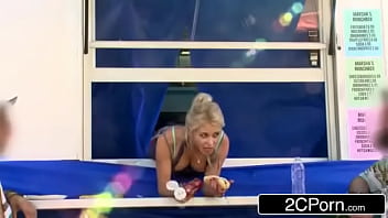 Preview 4 of Bokep Bapak Tiri - hot blonde babe serving hot dogs and fucked same time