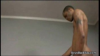 Preview 3 of Ladka Sex Xxx - White dude sucking off big black cock 02