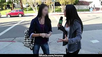 Preview 1 of Liseli Azg Nlar - These horny amateurs know that money talks 20