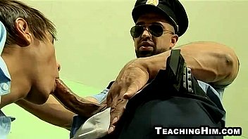 Preview 3 of Riya Sex Video - Twink stud sucking on a mature cop&#039_s hard cock