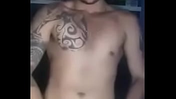 Preview 1 of Norwayi Model - chico tatuado masturbandose