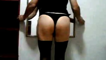 Preview 4 of Toples Paine - Gisella Travesti de Closet Madura en la Cama