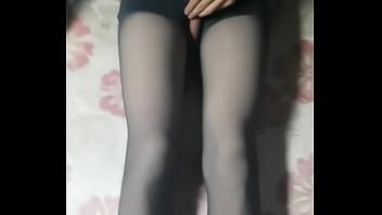 Preview 1 of Afreka Sex Xxx Video Com - Crossdresser jerks off in black pantyhose and short jeans