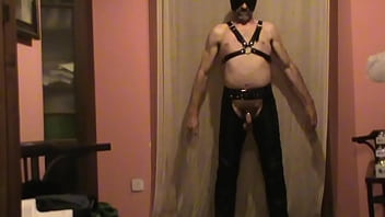 Preview 2 of Day Xxx Ht - walking in chaps.MPG