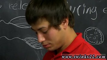 Preview 1 of Bi Sex Couplepers - Teenager emo gay porn movies Timo Garrett gives his teacher Julian