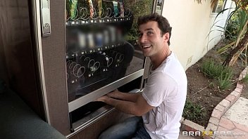 Preview 1 of 18 Glirl Xxx - Brazzers Blooper Reel 1 (Behind the Scenes)