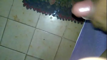 Preview 2 of Xzzvideo - Meu amigo mandou a leitada pra eu ver!