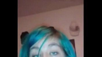 Preview 4 of 18 Stop Mom - novinha-fazendo-selfie-engolindo-a-pica-inteira