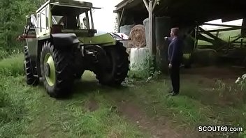 Preview 1 of Amay Kiu - Mutter und Vater ficken in den Ferien auf dem Bauernhof