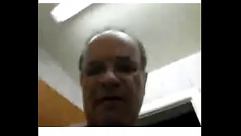 Preview 2 of Kort Xxx - JEAN MICHEL OBERLI 60 Y OLD MASTURBATION DEVANT UNE A LA WEBCAM