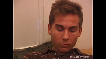 Preview 1 of Maman Arabe Amateur - Young Brock Labelli Jerks Off Pumps His Cum