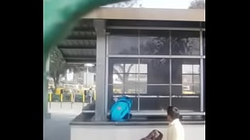 Preview 3 of Apek Dating - Ina Delhi Metro Station Caught On Cam.MOV