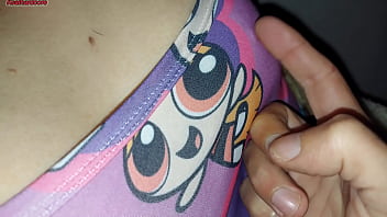 Preview 1 of Sextokyotvv Com - Xxx Desi quando eu transo com minha enteada,  vejo que a buceta dela &eacute_ t&atilde_o fofa,  n&atilde_o resisto e gozo dentro de sua buceta