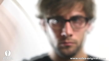 Preview 3 of Malay Pegmant - Sexy and funny commercial VULVA Original The vaginal scent of a beautiful woman