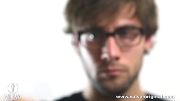 Preview 3 of School Girl Xnxx - VULVA Original - The intimate scent of a woman