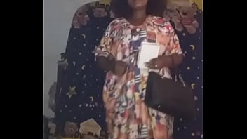 Preview 1 of Video De Camila Bellota Porno - Preaching lady shows her pussy