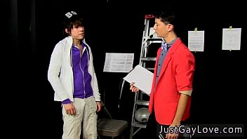 Preview 1 of Pahadiyon Ka Sexy Videos - Teen gay emo boys video It&#039_s a great thing Benjamin comes along when