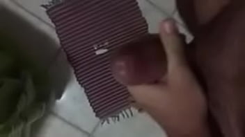 Preview 3 of Video Musik - Fazendo o almo&ccedil_o e batendo uma punheta