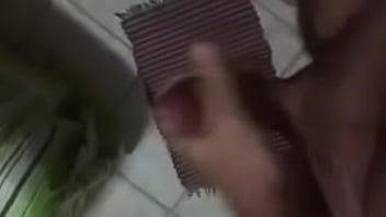 Preview 1 of Video Musik - Fazendo o almo&ccedil_o e batendo uma punheta