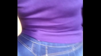 Preview 3 of Onty American Mom - Madura nalgona en el mercado