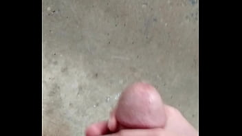 Preview 4 of Www Xxxx 89 Com - cumming outside