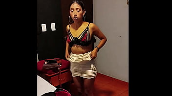 Preview 1 of Full Hd Milf Boobs - Confesiones sexuales de una joven morena mientras fornica  ( completo en red)