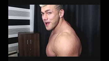 Preview 3 of Spandex Pants Lapdance - Hypnotised By My Boulder Shoulders