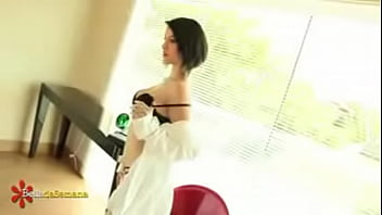 Preview 1 of Mother Daugthere - girl stripping and dancimg
