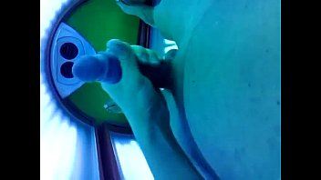 Preview 2 of Big Areolas Pussy - Le Bahamas&#039_Sun 2