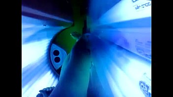 Preview 4 of Big Areolas Pussy - Le Bahamas&#039_Sun 2