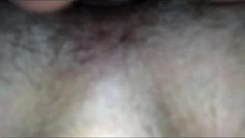 Preview 2 of Bear Smoke Stroke - Mulher feia dando linguada no cu do macho